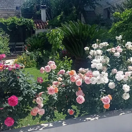 Apartmán Frana-ugodan U Blizini Stare Jezgre Grada *