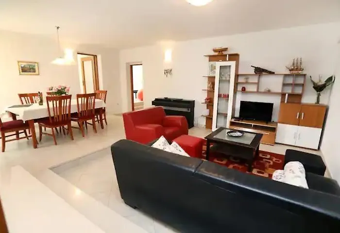 Frana-ugodan U Blizini Stare Jezgre Grada * Trogir