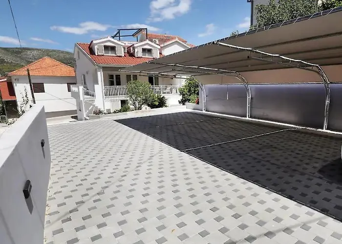 Frana-ugodan U Blizini Stare Jezgre Grada Appartement