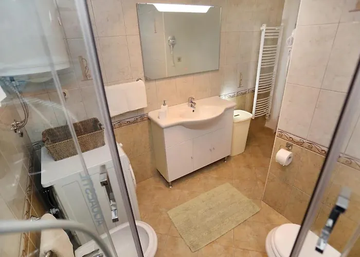 Frana-ugodan U Blizini Stare Jezgre Grada アパート トロギール